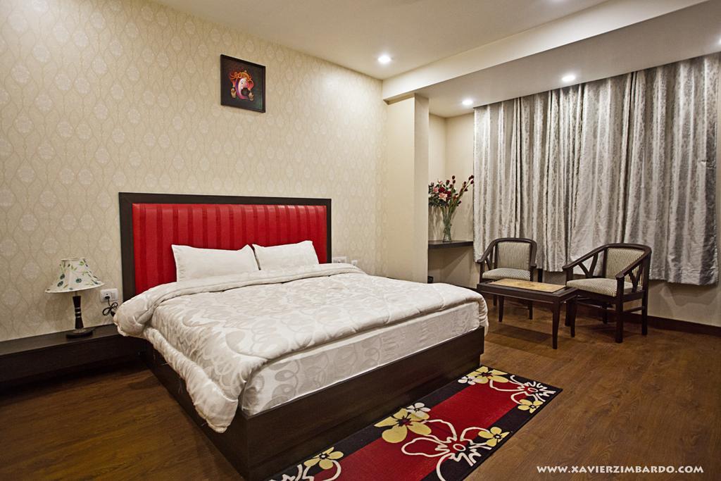 Hotel Krishna International Vrindāvan Екстериор снимка