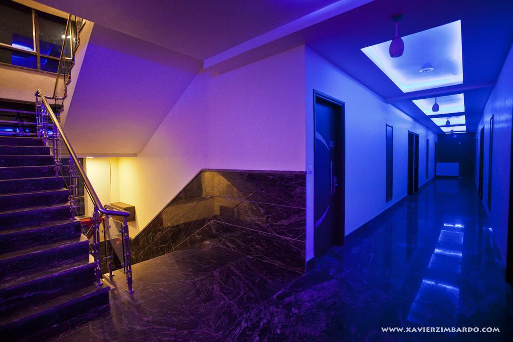 Hotel Krishna International Vrindāvan Екстериор снимка