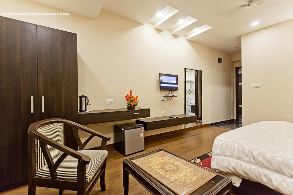 Hotel Krishna International Vrindāvan Екстериор снимка